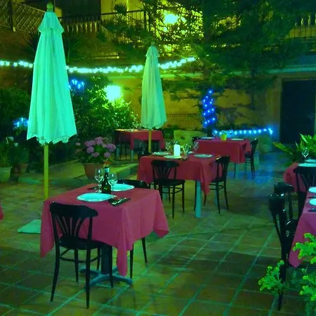 Hotel Archs Rural